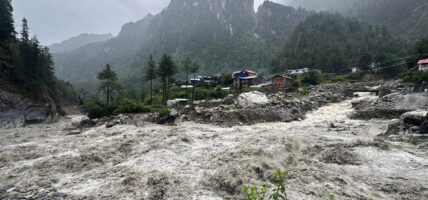घट्टेखोलाको  बाढी र चामे बजार